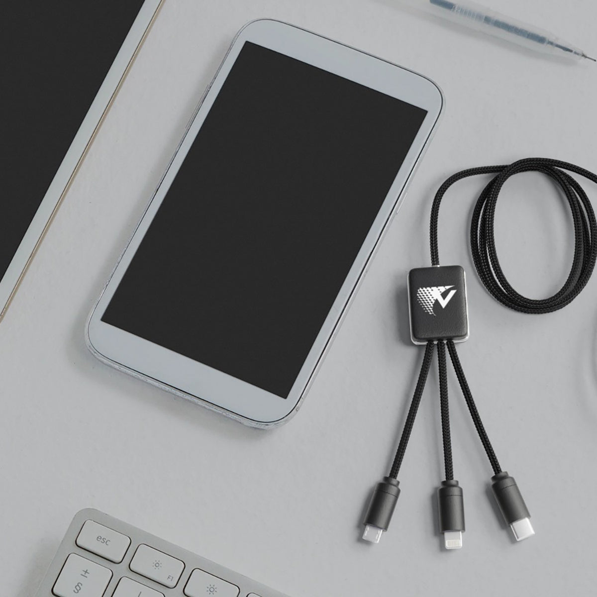 SCX Design C28 5-in-1 Extended Charging Cable